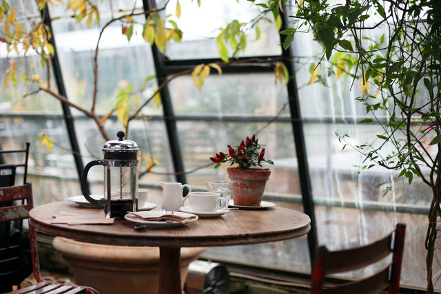 Coffee Shops on Ir Juanda Street: Rivalry Heats Up as Citimall Arrives